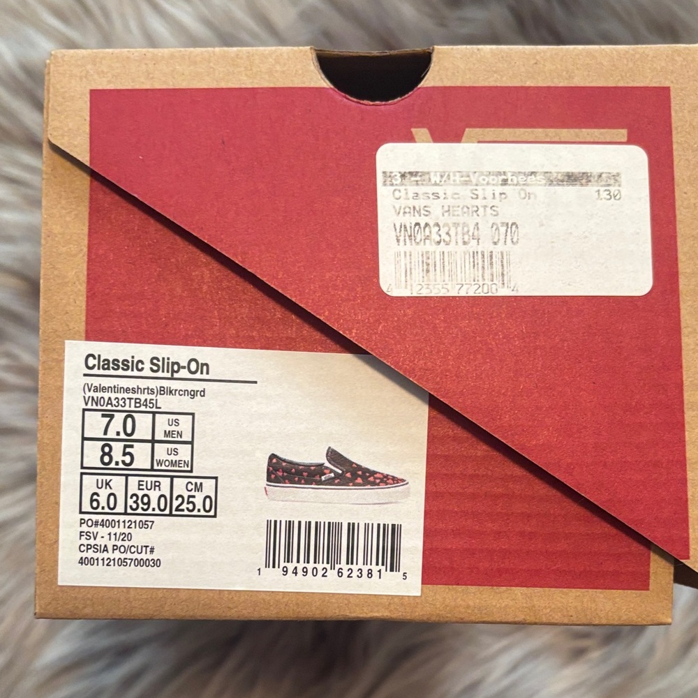Vans valentine hearts slide ons - Picture 5 of 5